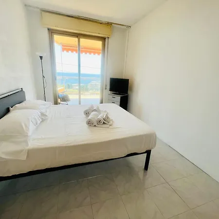 Panorama - *